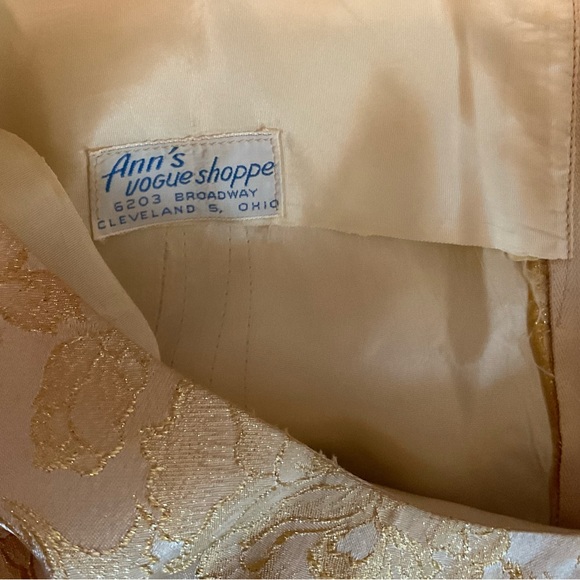 Gorgeous gold vintage dress with sequined floral accents and bows - Picture 7 of 13